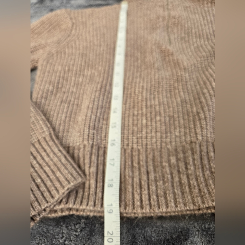 Jessica Simpson Khaki Cropped Sweater Women's Size Medium - Picture 6 of 8
